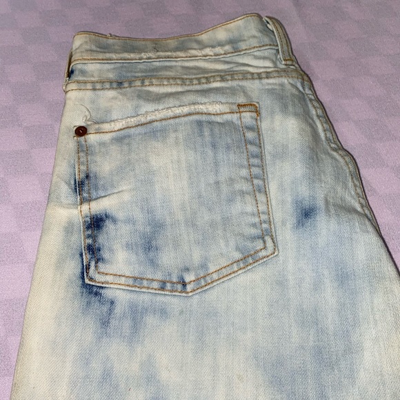 7 for all Mankind Ripped Jeans Ripped Patch Look - Picture 7 of 9